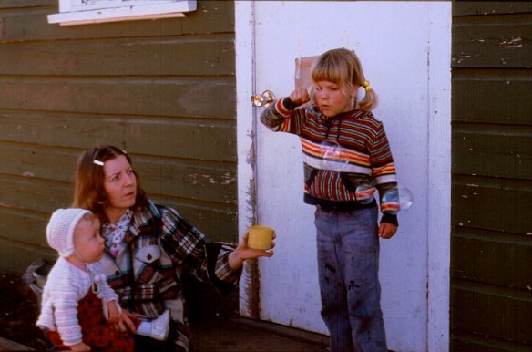 548705_214423445329740_226761073_n